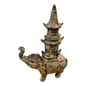Antique Cast Iron Raised Trunk Elephant Pagoda Top Gorgeous Patina Figurine