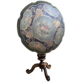 Victorian Style Tilt-Top Table