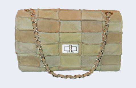 Auth Chanel Leather Patchwork Chain Bag: Auth Chanel Leather Patchwork Chain Bag - Approx Height : 15 cm Width : 24 cm Gusset : 5 cm Shoulder: 40cm