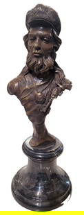 Jim Davidson Bronze Sulpture W/Black Marble Base: Jim Davidson Bronze Sulpture W/Black Marble Base. Measures approx - W7 x D7 x H19
