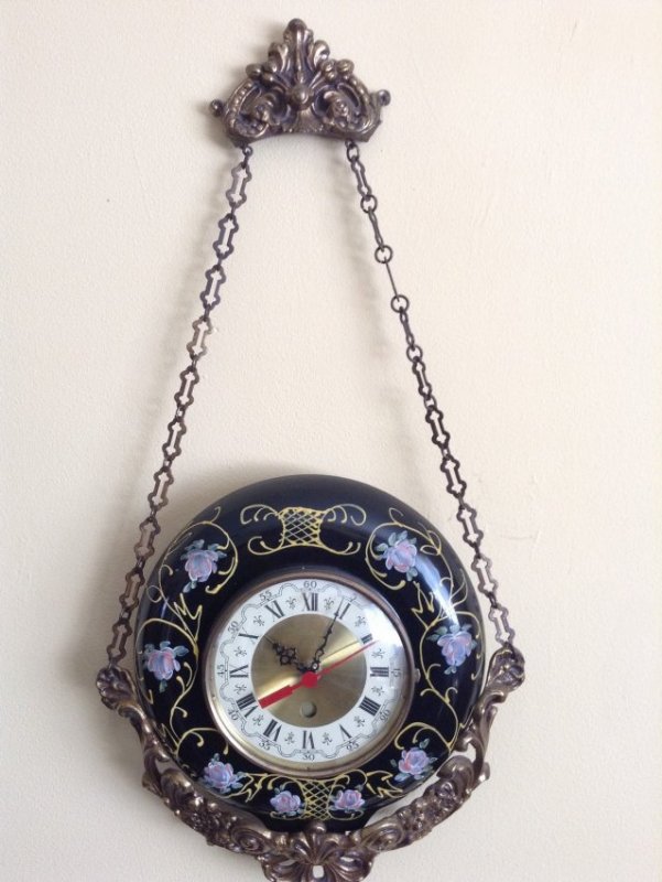 Magowan Brass Wall Hanging Clock (1 of 2)