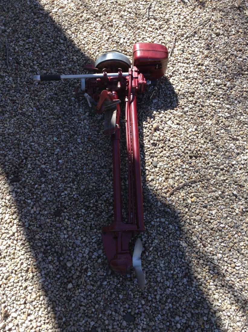 Vintage outboard motor: Neptune: Vintage outboard motor: Neptune as seen in photos