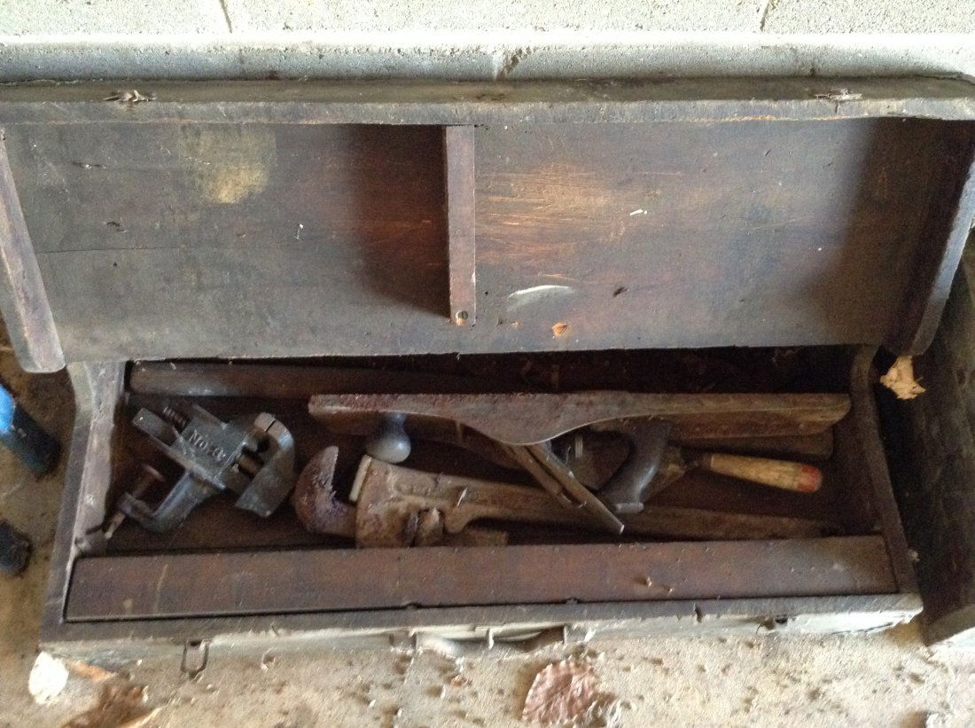 Vintage carpenter tool box with tools (1 of 1)
