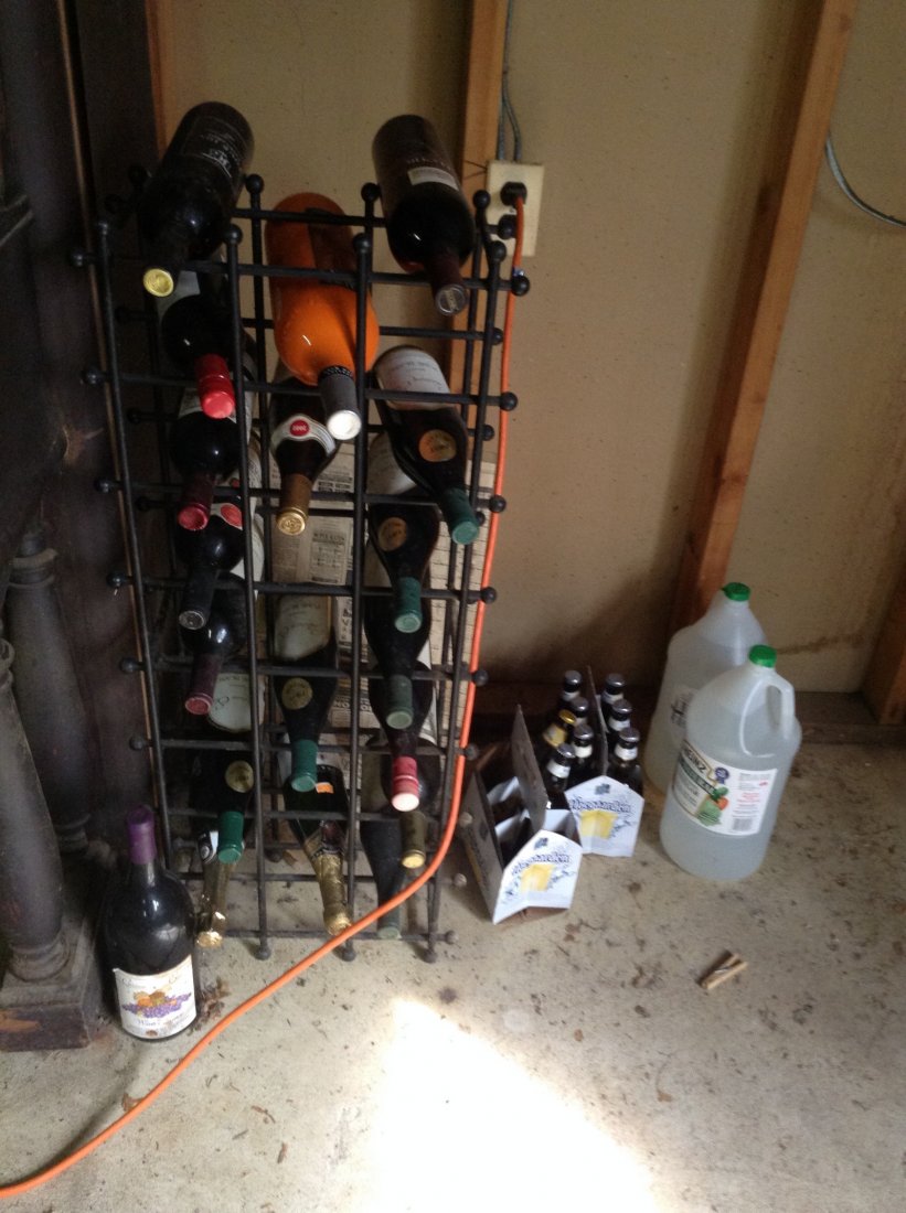Wine rack and contents: Wine rack and contents: as seen in photos