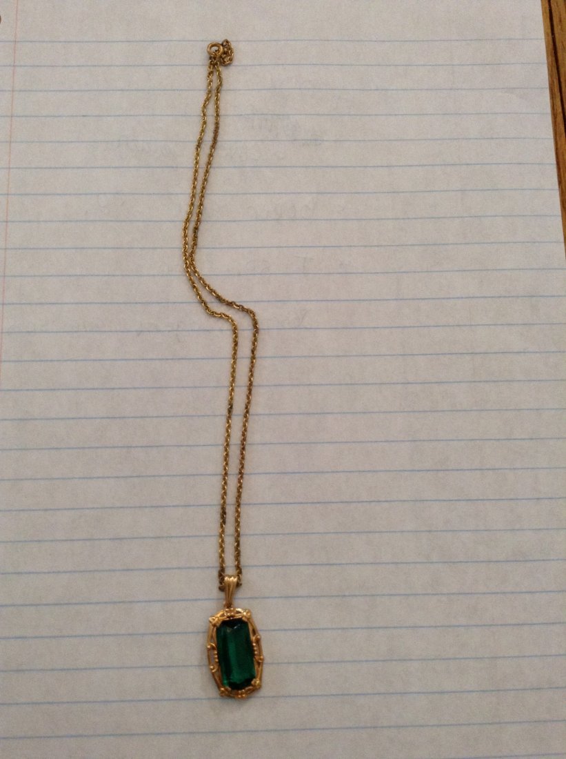 10kt Gold chain and Pendant (1 of 2)