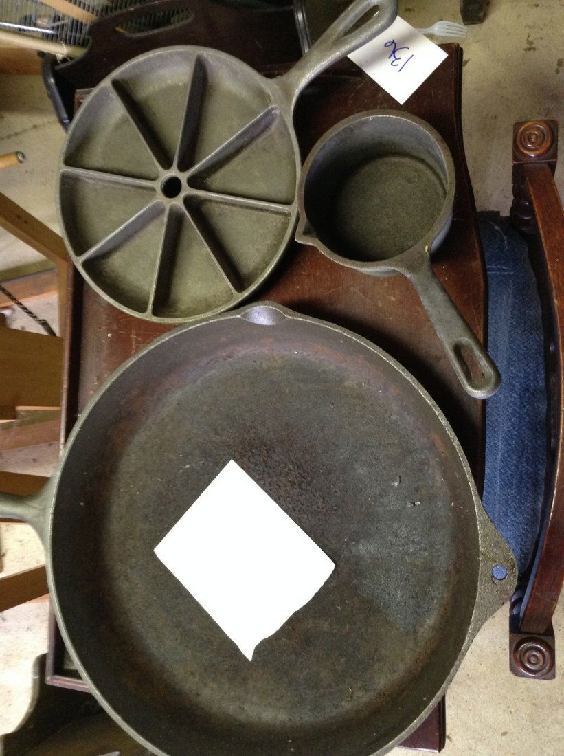 Cast Iron # 8 pie tray, # 12 frying pan and a pot (1 of 1)