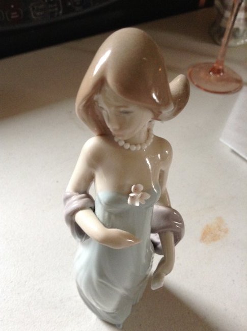 Lladro Figurine (1 of 1)