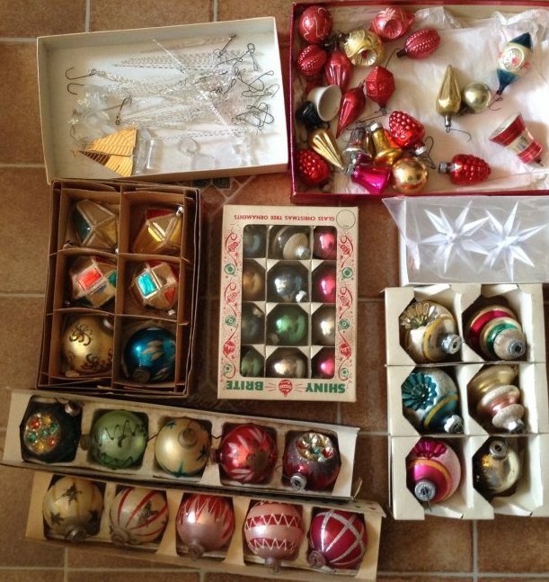 Vintage Christmas Ornaments: Vintage Christmas Ornaments: as seen in photos