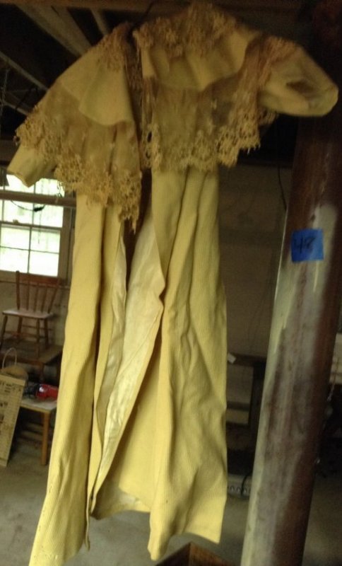 Turn Century childs church coat (1 of 1)