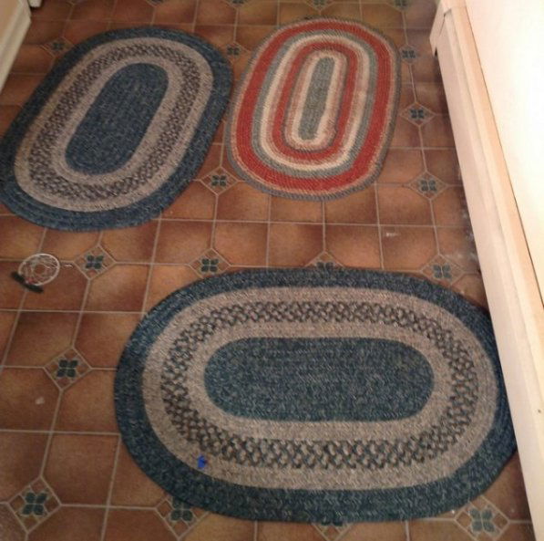 Three Oval Throw Rugs (1 of 1)