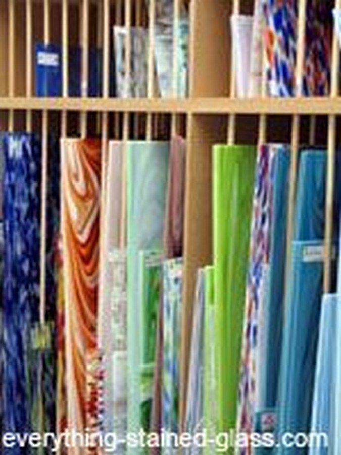 STAINED FUSIBLE GLASS SHEETS HUGE AMOUNT OVER 25 (1 of 7)