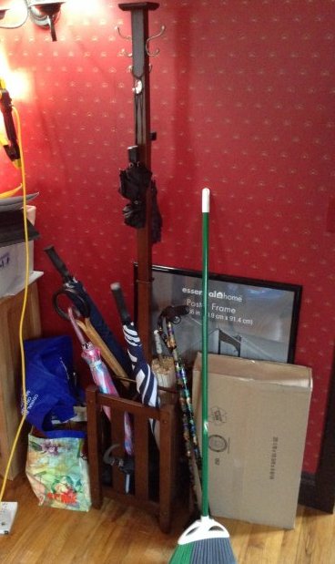 Coat rack / umbrella stand combo: Wooden coat rack - includes umbrellas and canes