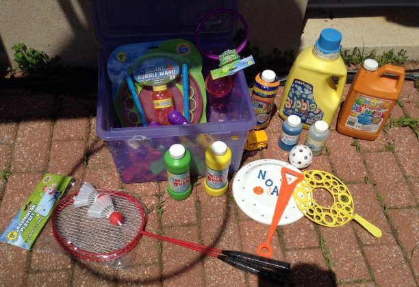 Lot of kids bubbles: Various bubbles and toys for kids!