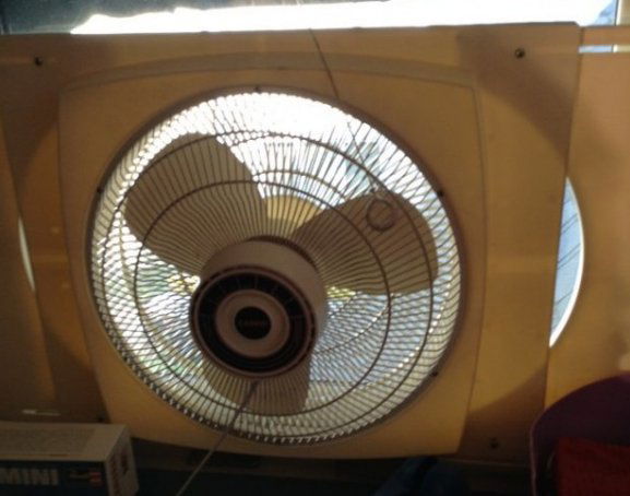 Lasko window fan (1 of 1)