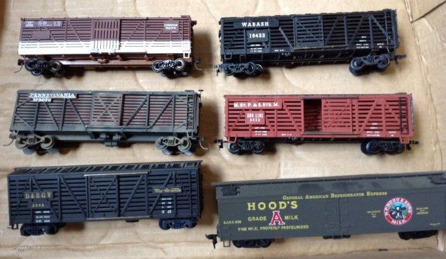 6 HO Box cars (1 of 1)
