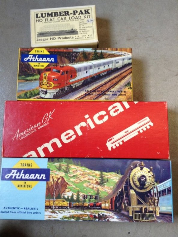 Lot of 4 NIB Rolling Stock (1 of 2)