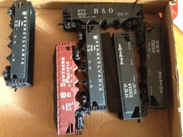 Lot of Hopper Train Cars: Lot of Hopper Train Cars: as seen in photo