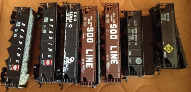 Lot of Hopper Train Cars: Lot of Hopper Train Cars: as seen in photo