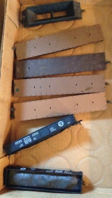 VARIOUS TRAIN CARS (1 of 1)