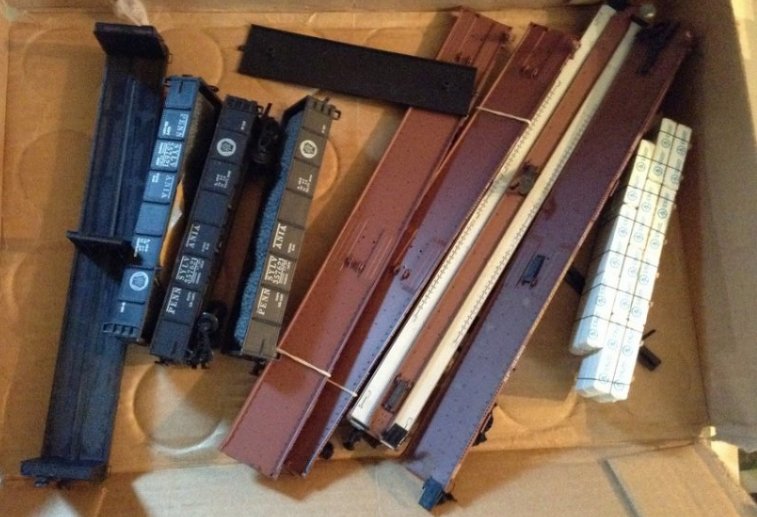 VARIOUS TRAIN CARS (1 of 1)