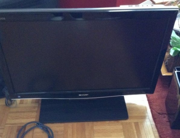 Sharp TV FLAT SCREEN (1 of 2)