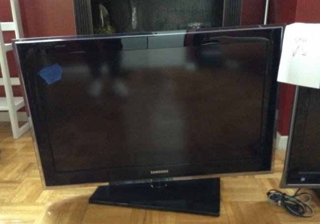 Samsung TV FLAT SCREEN (1 of 1)