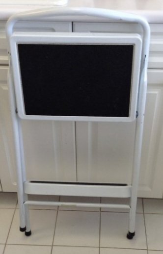 Metal Step stool (1 of 1)