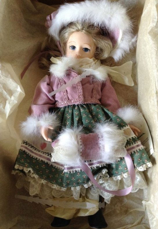 Robin Woods Doll Lorissa (1 of 1)