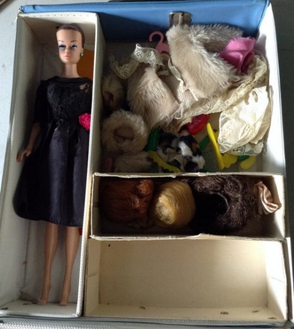 Vintage Barbie Doll, case , wigs, clothes & more (1 of 2)