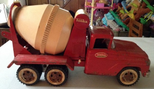 Tonka Cement Truck: Tonka Cement Truck