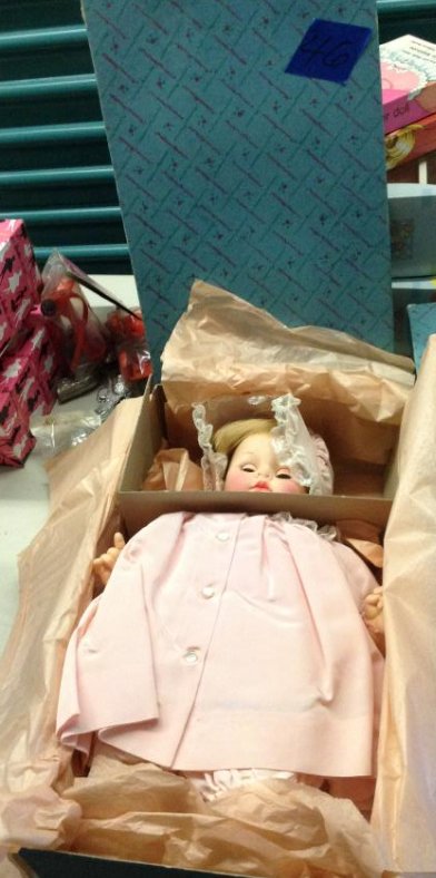 Madame Alexander Doll " Pussy Cat" 5260 (1 of 1)