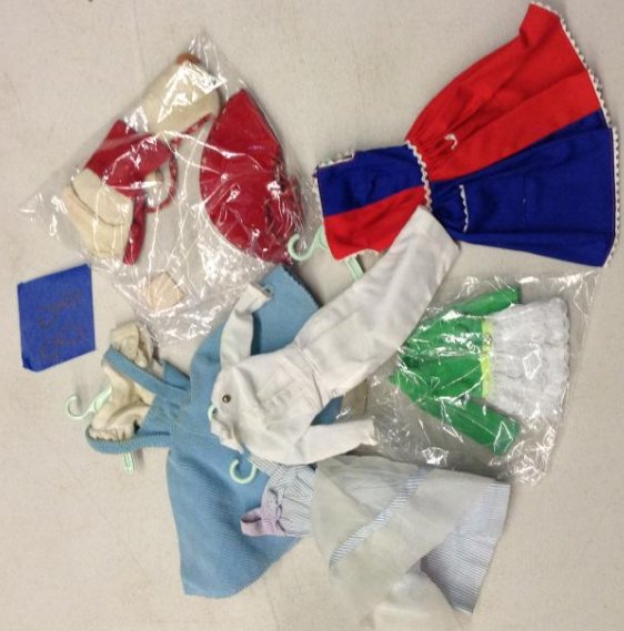 Vintage Black Label Barbie Doll Clothes (1 of 1)