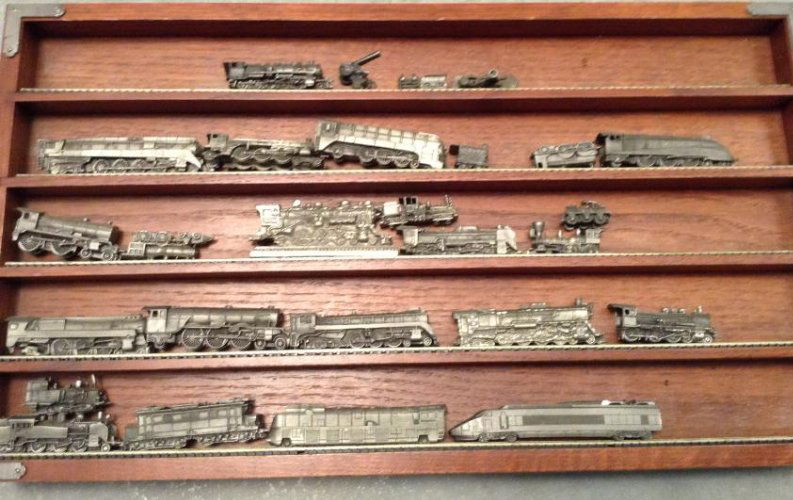Franklin Mint  Pewter Trains with display case (1 of 1)