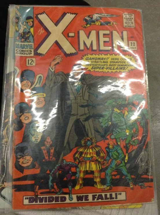 Marvel Comic Groups The X-men "divided We Fall" (1 of 1)