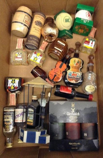 Vintage Mini Liquor Bottles tax stamps (1 of 1)