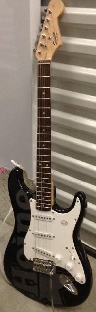 Squier Fender 6 string guitar Heinicken Bar Give away (1 of 1)