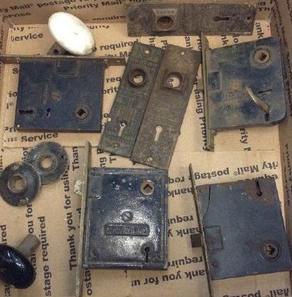 Vintage locks & knobs with key (1 of 1)