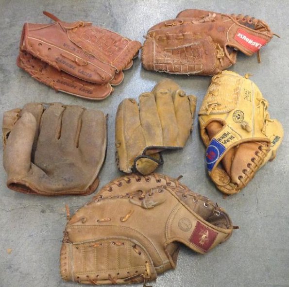Lot of Vintage Baseball gloves: Lot of Vintage Baseball gloves