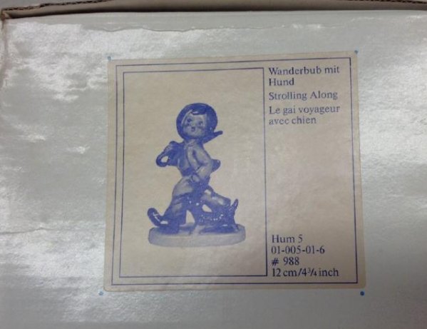 Hummel Strolling along (1 of 1)