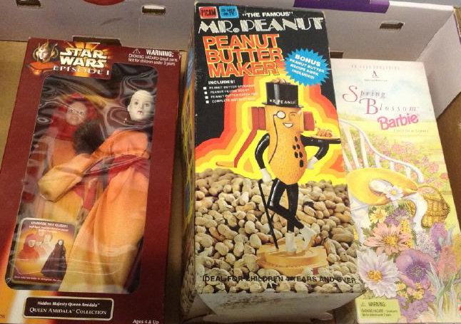 Mr Peanut Barbie Doll Star Wars Doll (1 of 1)