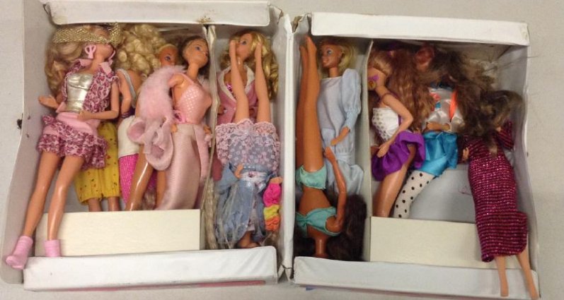 Large Amount Barbie Dolls & case (1 of 1)