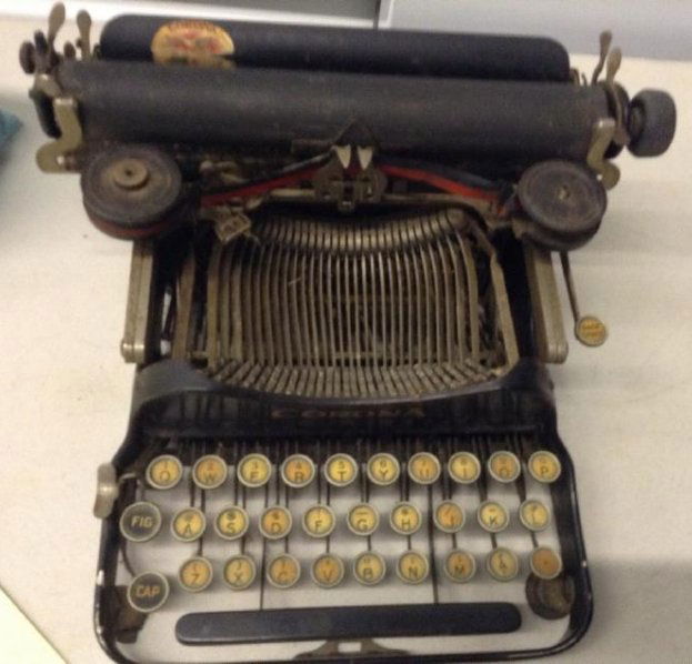 Early Corona Typewriter (1 of 1)