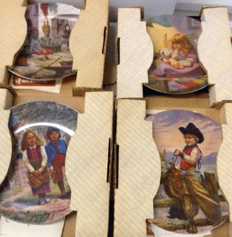 4 signed Collector Plates (1 of 1)