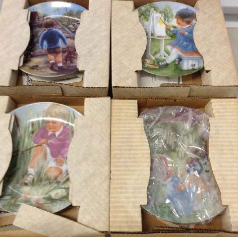 4 signed Collector Plates (1 of 1)