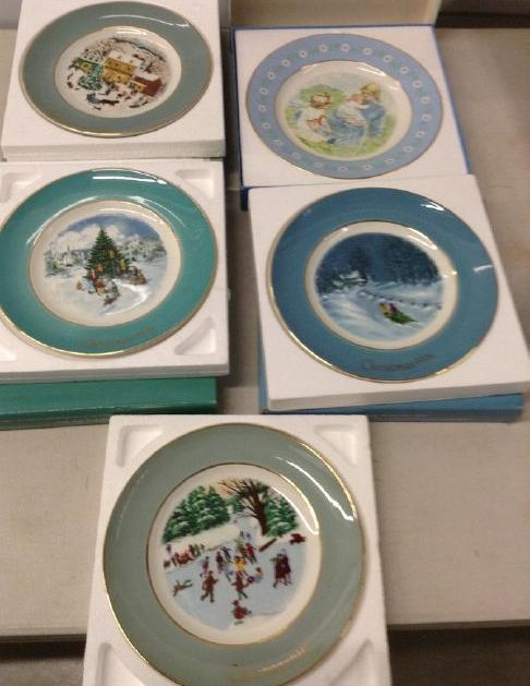 1970's Avon Plates (1 of 1)