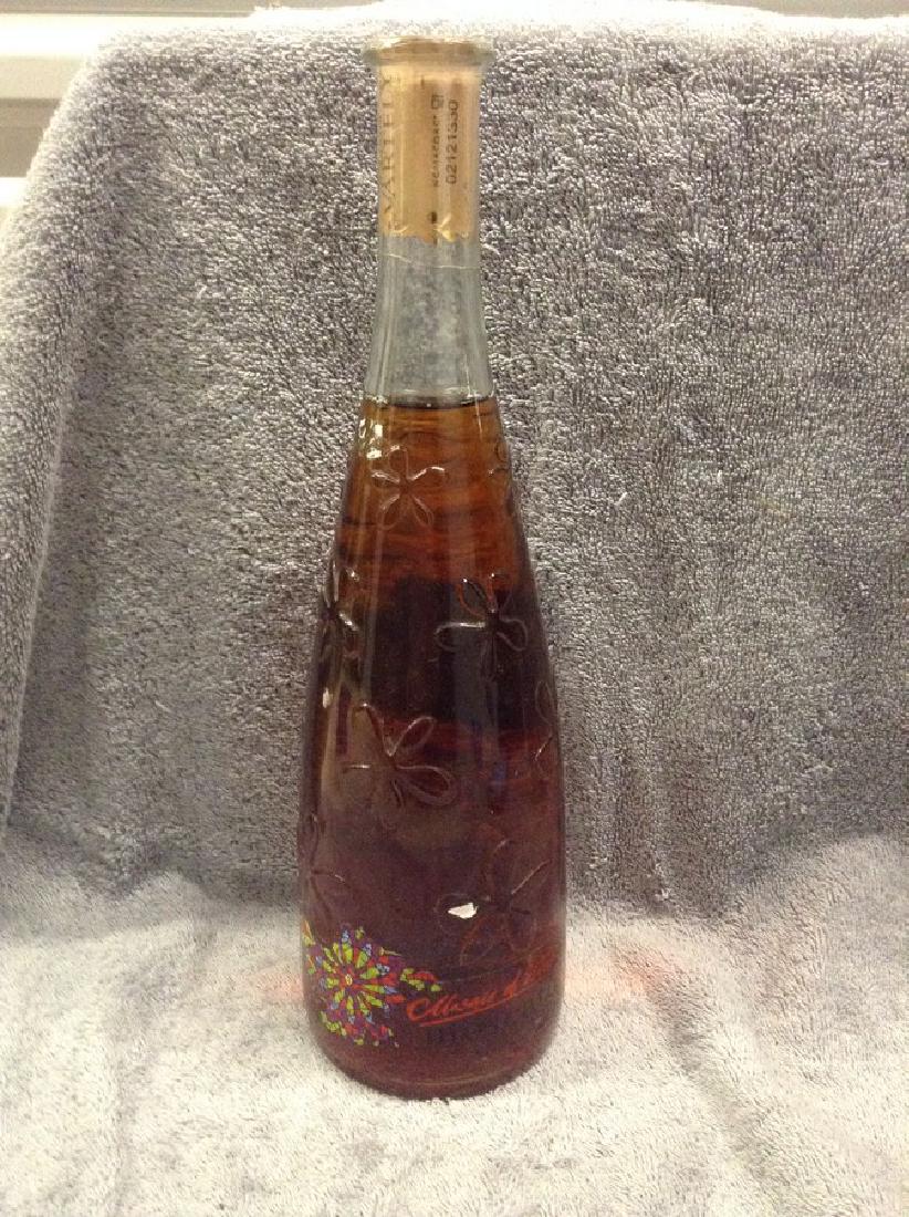 Cuosaic of wine - Moscato 750ml: Any contents in bottle is Free; You are bidding on the bottle & unbroken tax stamp
