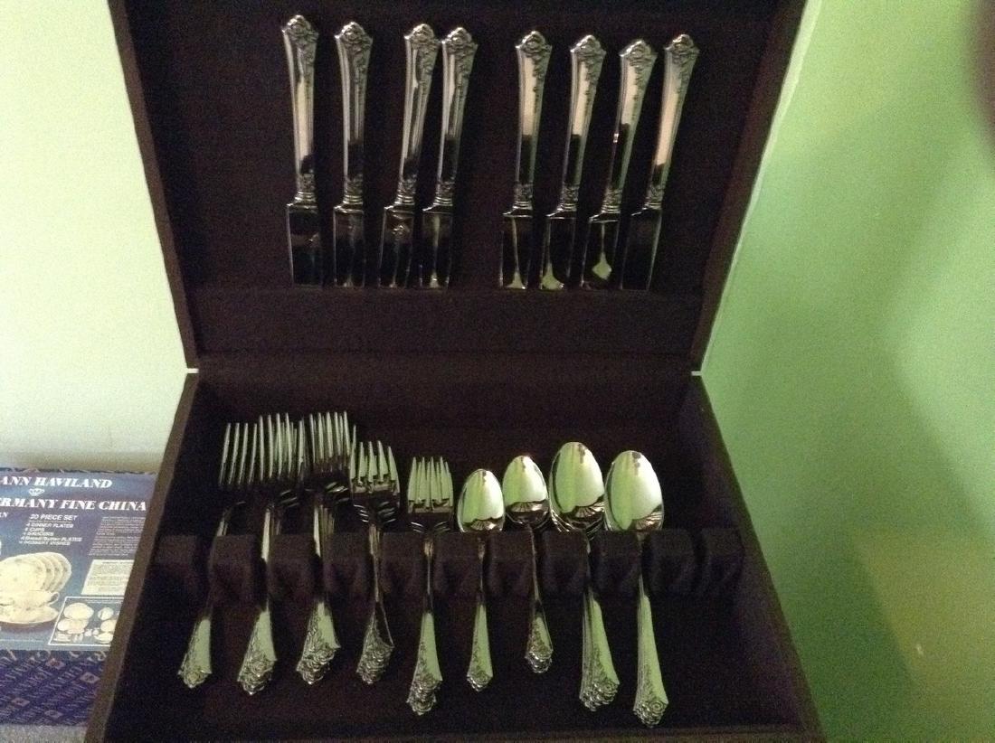 New Oneida Service for 8: New Oneida Service for 8