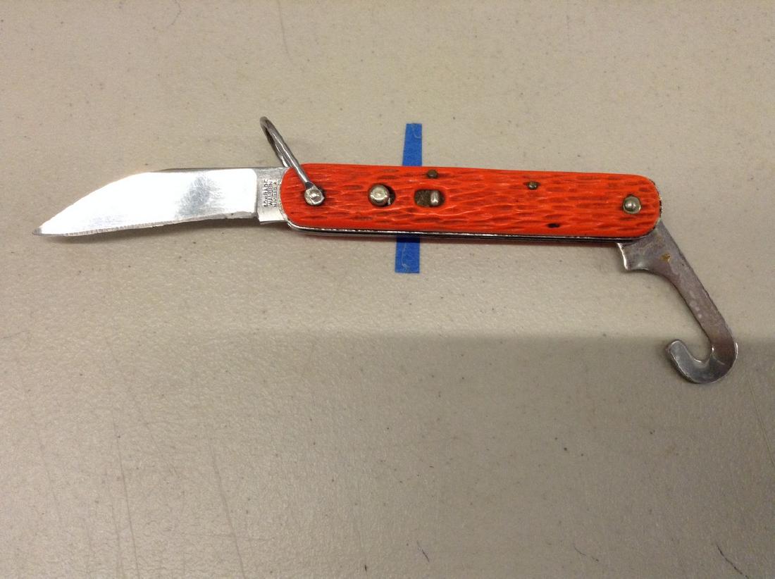 Schrade Switch Blade knife works perfect (1 of 1)