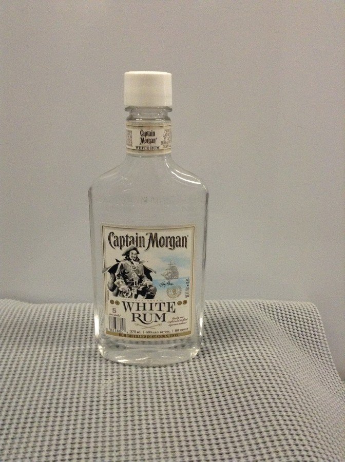 Captain Morgan White Rum (1 of 1)