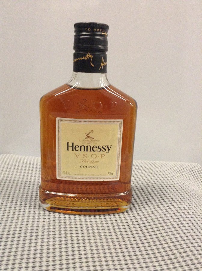 Hennessy Cognac VSOP 200ML (1 of 1)
